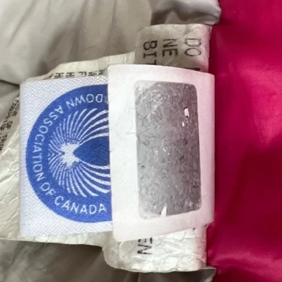 Canada Goose Pink Hooded Jacket - Picture 13 of 15